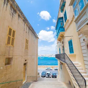 Townhouse-hosted By Sweetstay La Valette